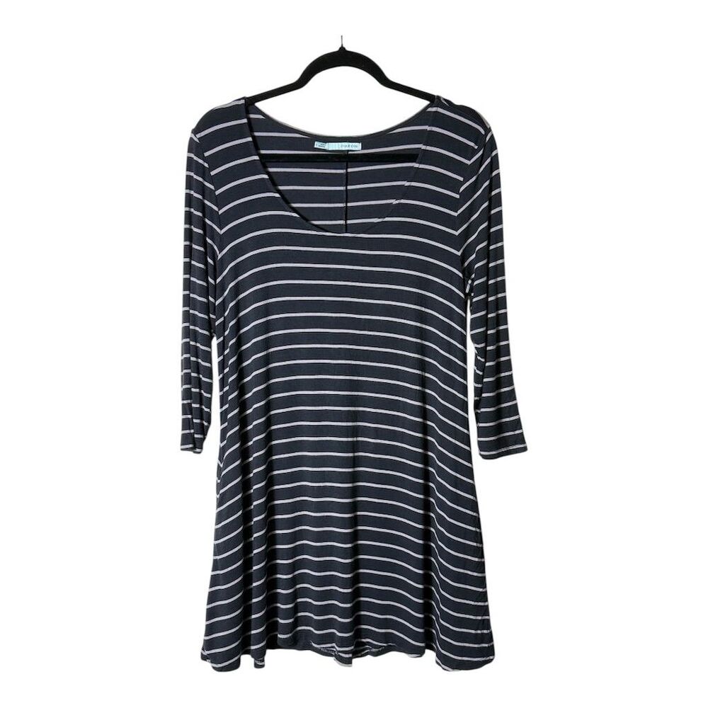 0021. Maurices Women's L Black Striped‎ 3/4 Sleeve Tunic Top with Pockets